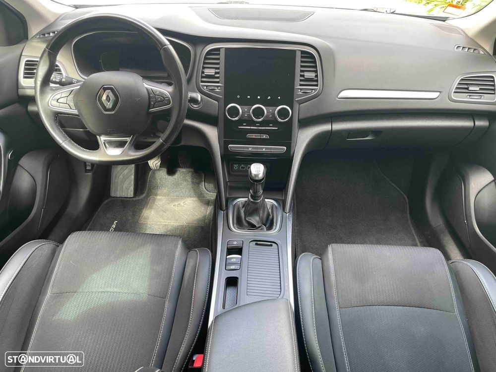Renault Mégane 1.5 Blue dCi Limited - 6