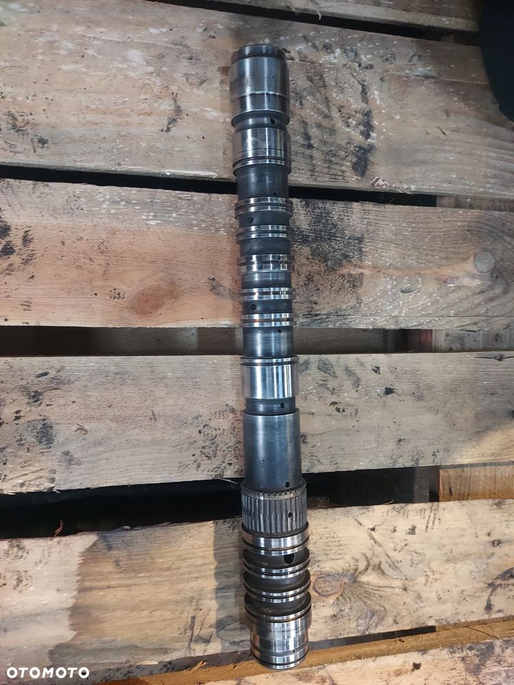 Wałek skrzyni sprzęgła 2092359209 ZF Autopower JOHN DEERE - 2