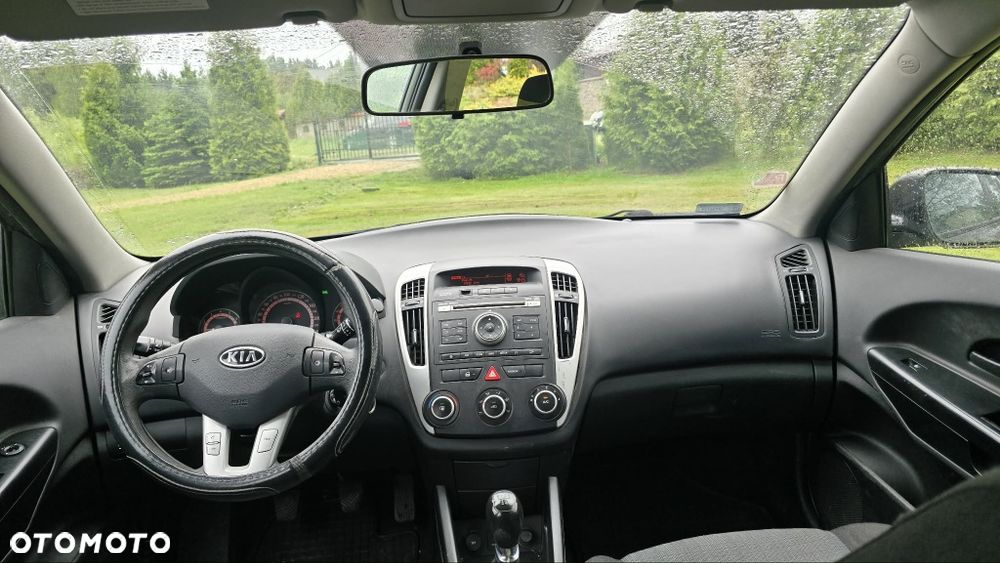 Kia Ceed - 5