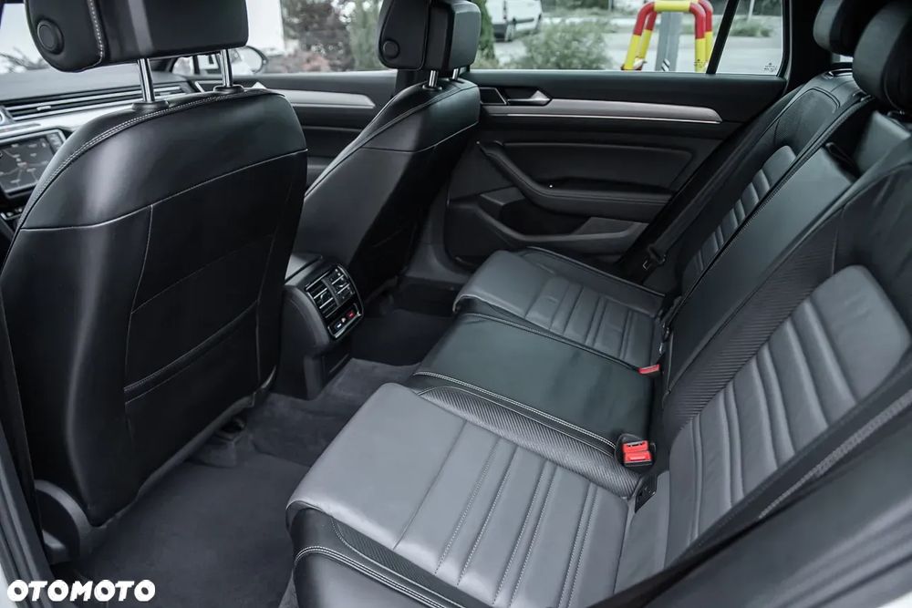 Volkswagen Passat - 29