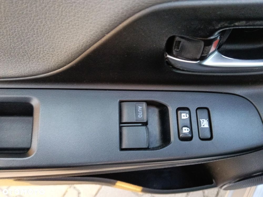 Toyota Yaris 1.5 Premium CVT - 15