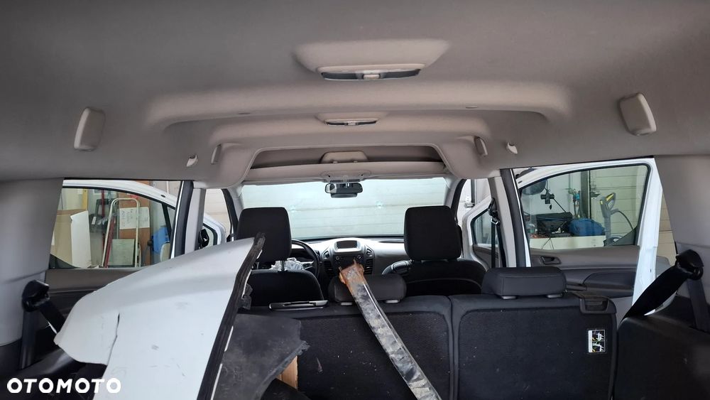 Ford Transit Connect - 11