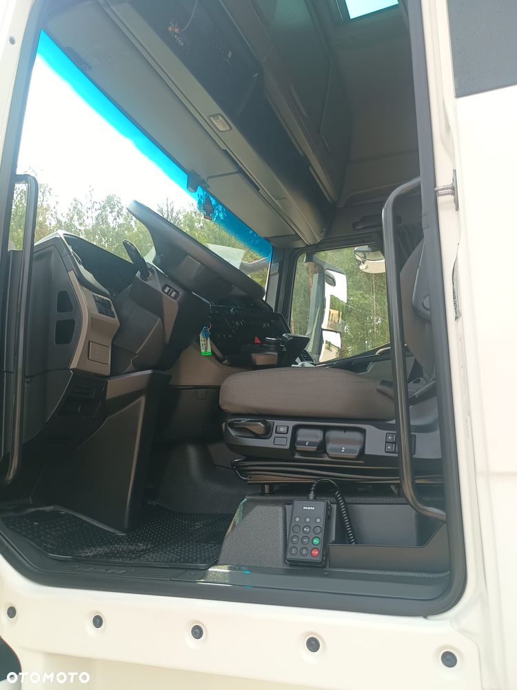 MAN TGX 18.470 4x2 BL SA - 12