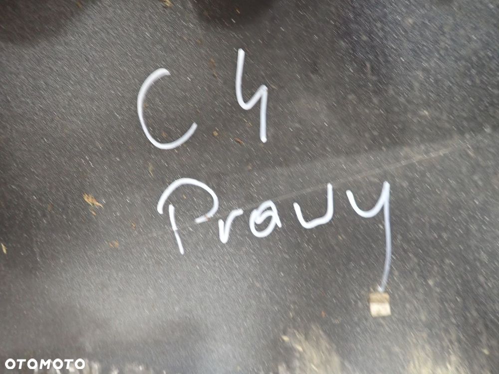 BŁOTNIK PRAWY PRZEDNI CITROEN C4 1.4 - 10