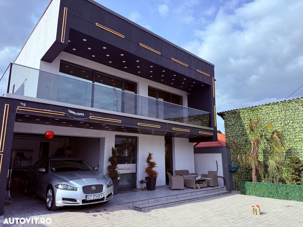 Jaguar XF 2.2D Luxury - 1