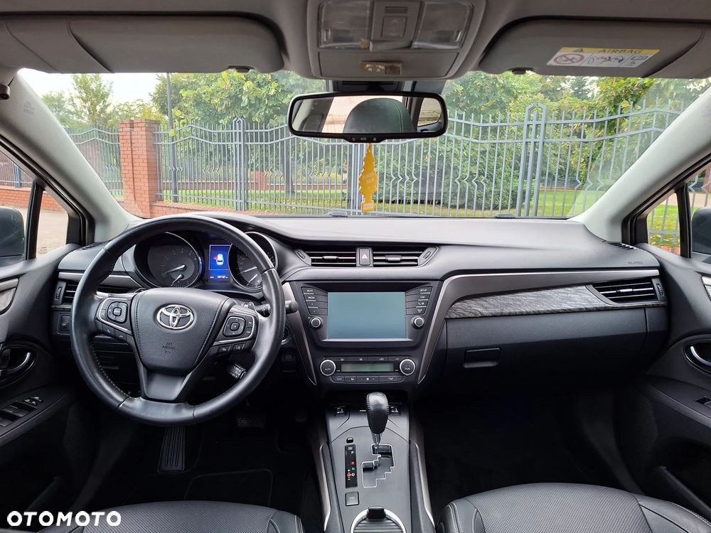 Toyota Avensis 2.0 Prestige MS - 11