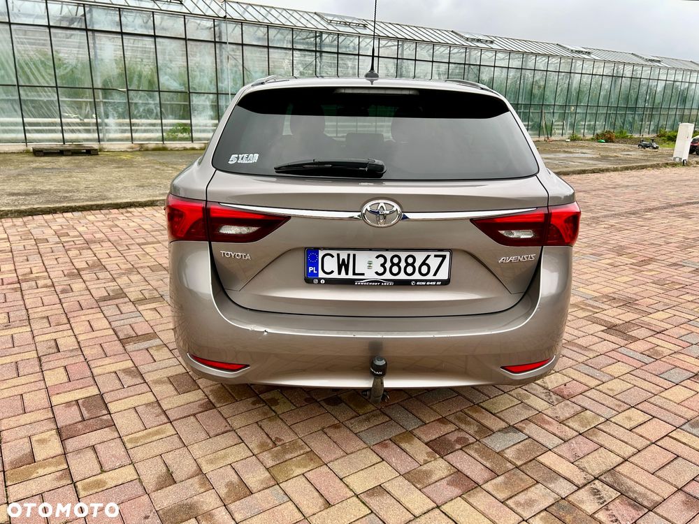 Toyota Avensis Touring Sports 1.6 D-4D - 18