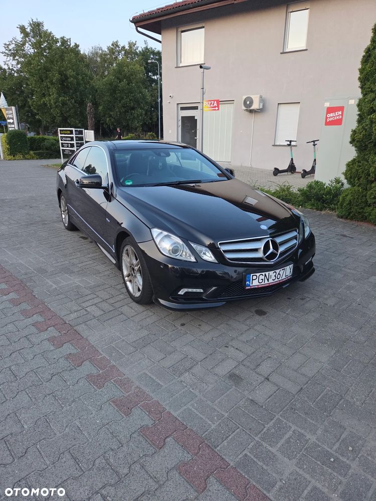 Mercedes-Benz Klasa E 250 CDI DPF BlueEFFICIENCY 7G-TRONIC Avantgarde - 2