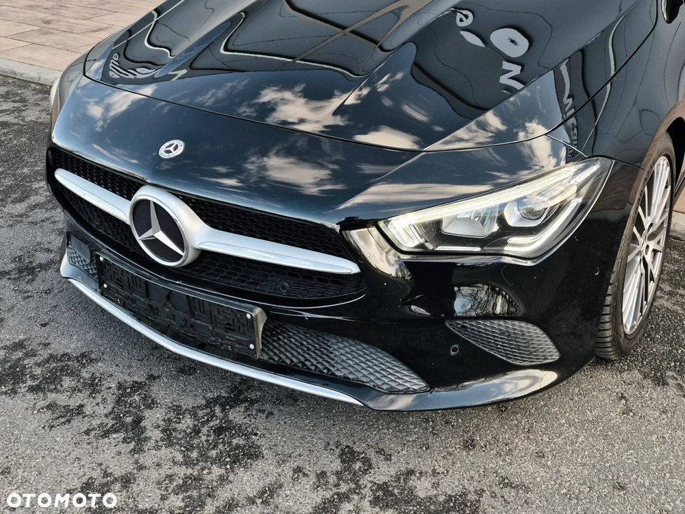 Mercedes-Benz CLA 200 7G-DCT Progressive - 4
