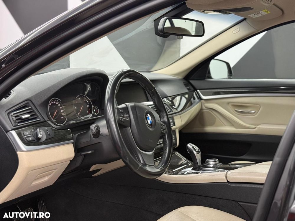 BMW Seria 5 525d xDrive Aut. Luxury Line - 9