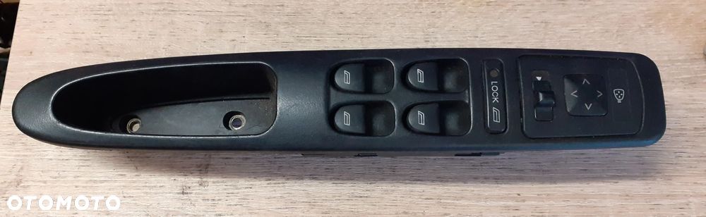 PANEL STEROWANIA PRZEŁĄCZNIK SZYB DRZWI KIEROWCY ALFA ROMEO 166 - 2