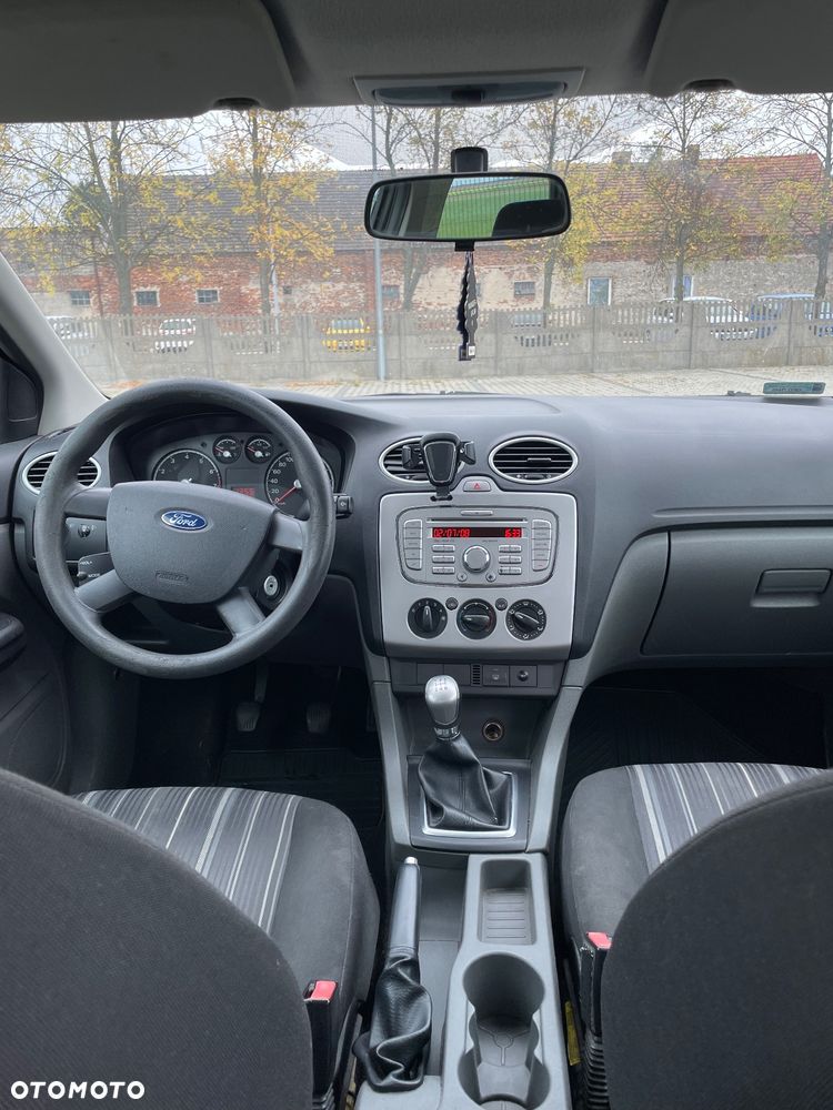 Ford Focus - 11