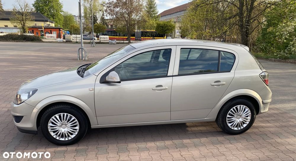 Opel Astra 1.4 - 4