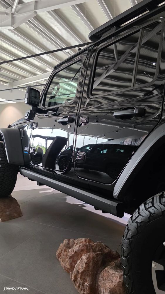 Jeep Wrangler - 9