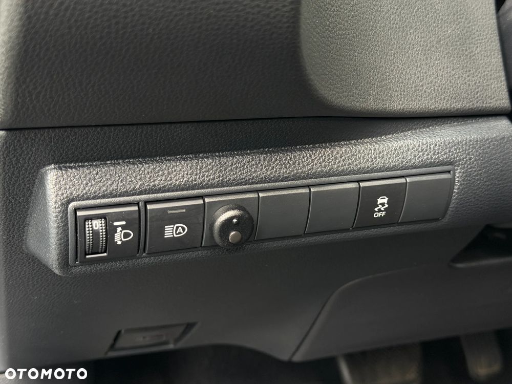 Toyota Corolla 1.8 Hybrid Comfort - 13