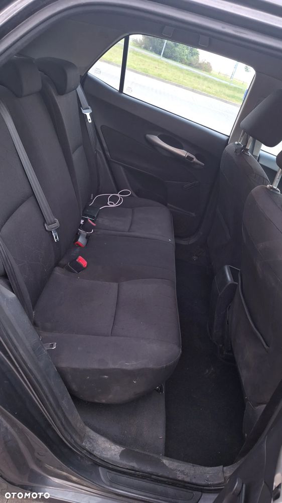 Toyota Auris 1.4 D-4D Luna - 6