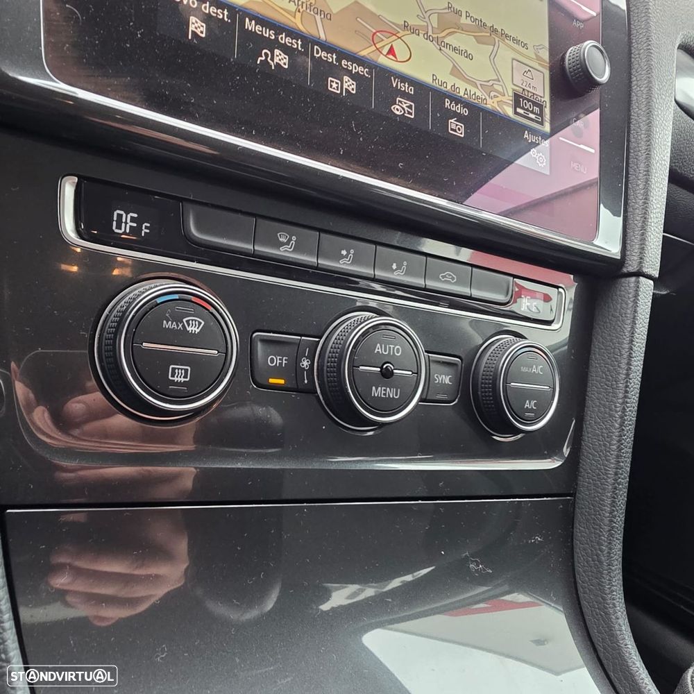 VW Golf Variant 1.6 TDi Confortline - 24