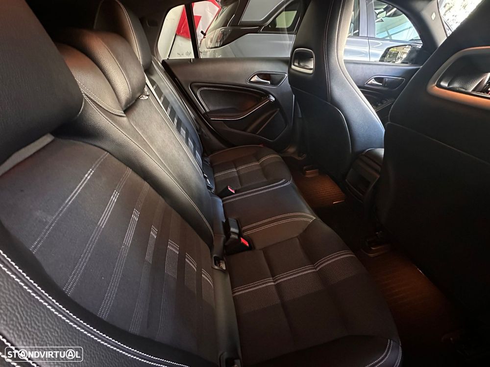 Mercedes-Benz CLA 200 - 12