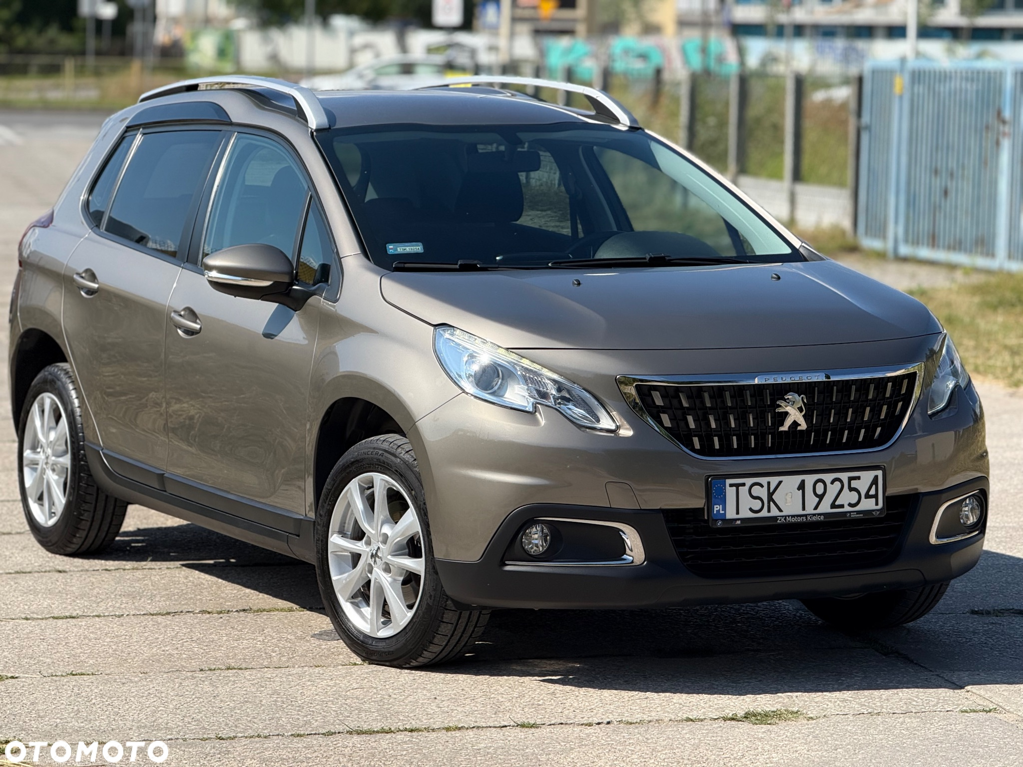Peugeot 2008 1.2 Pure Tech Active S&S - 4