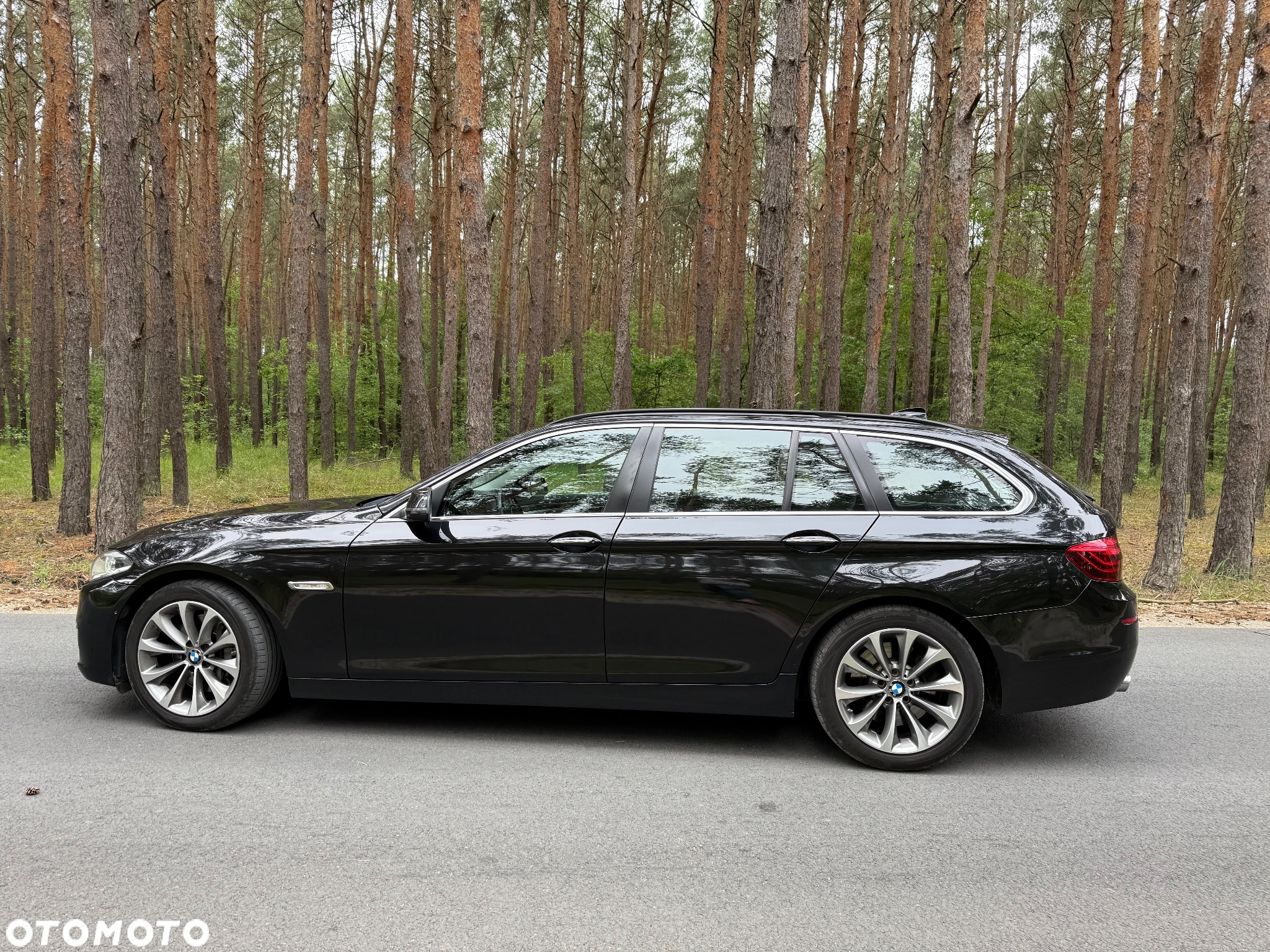 BMW Seria 5 530d xDrive - 8