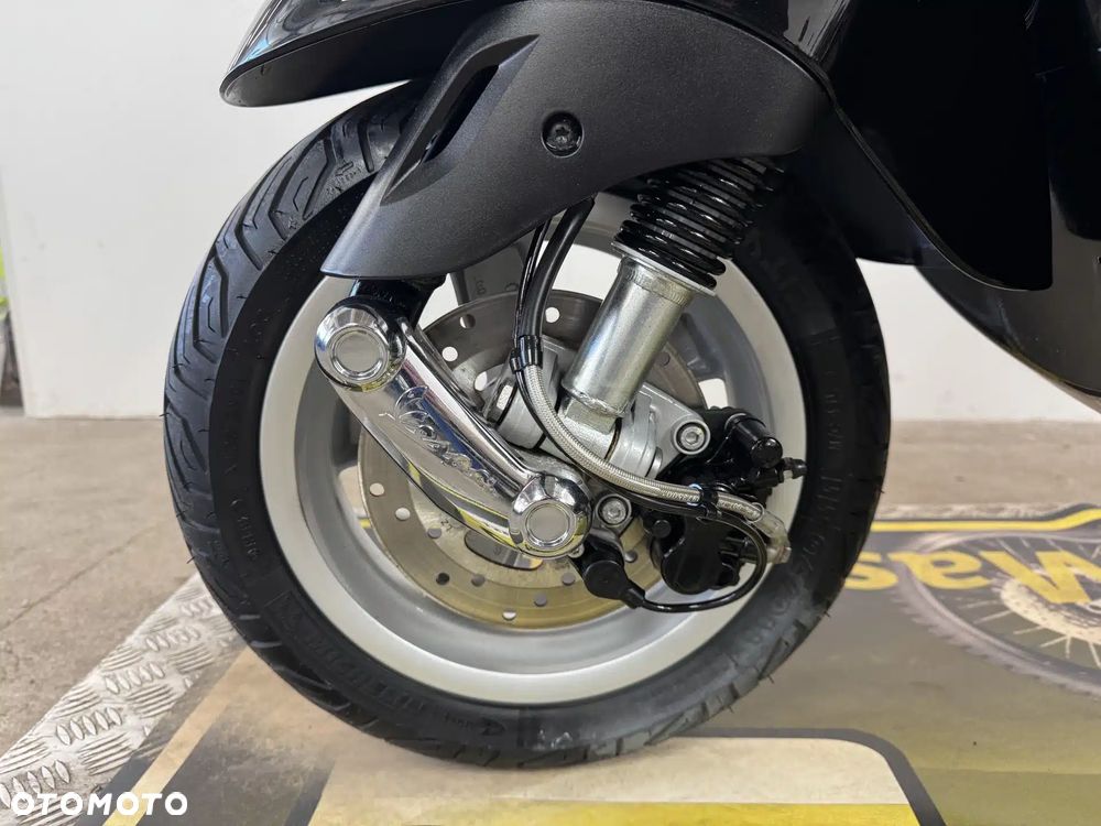 Vespa Primavera - 17