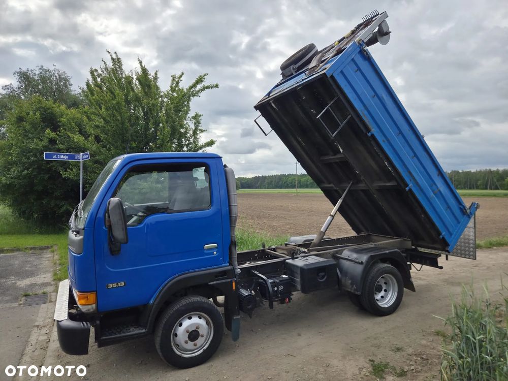Nissan CABSTAR - 6