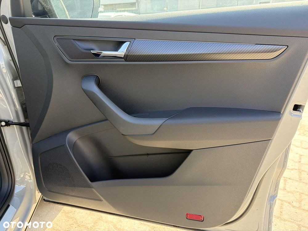 Skoda Karoq 1.5 TSI ACT Sportline DSG - 17