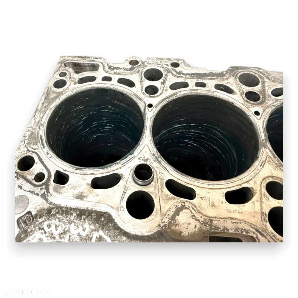BLOK SILNIKA BMW E60 E61 E90 E91 E65 X3 E83 3.0 D DIESEL M57D30 306D3 - 5