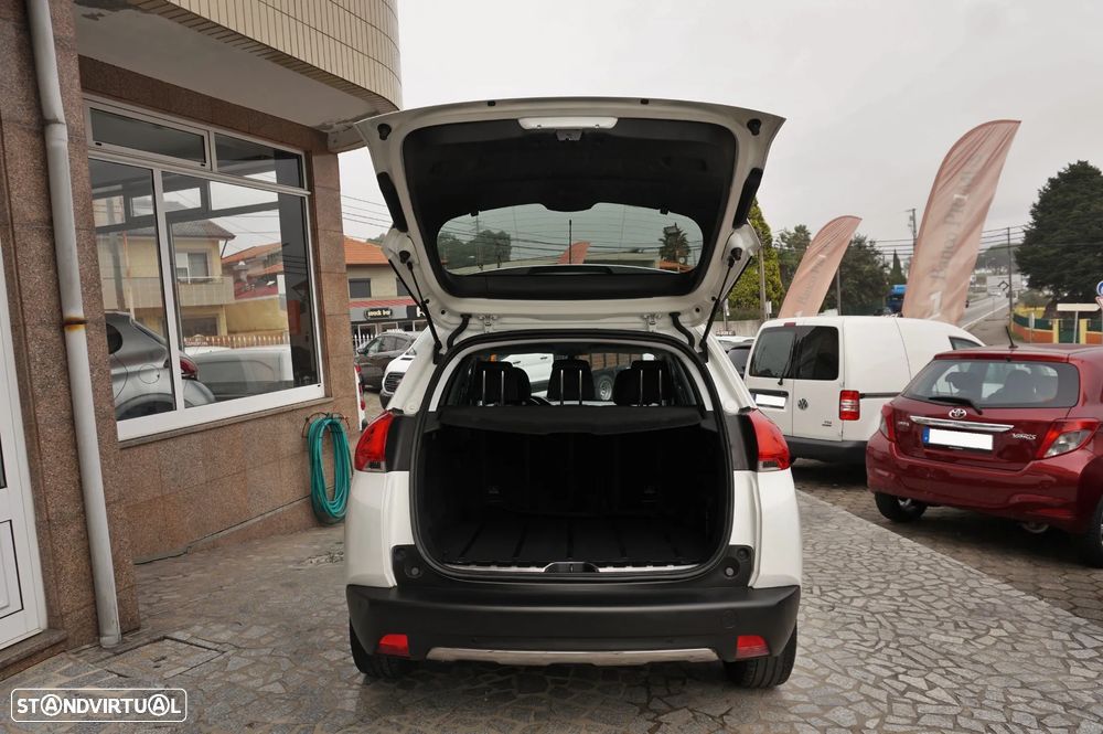 Peugeot 2008 1.6 e-HDi Allure - 15