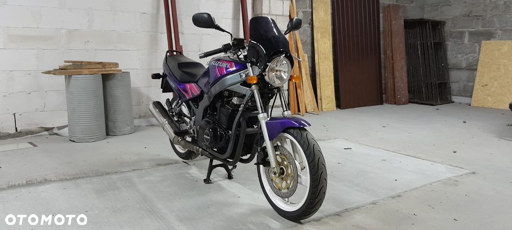 Suzuki GS - 3