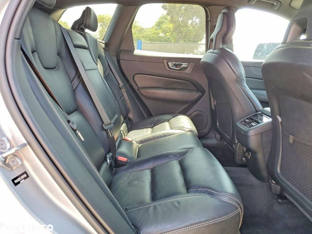 Volvo XC 60 T6 AWD Inscription - 11