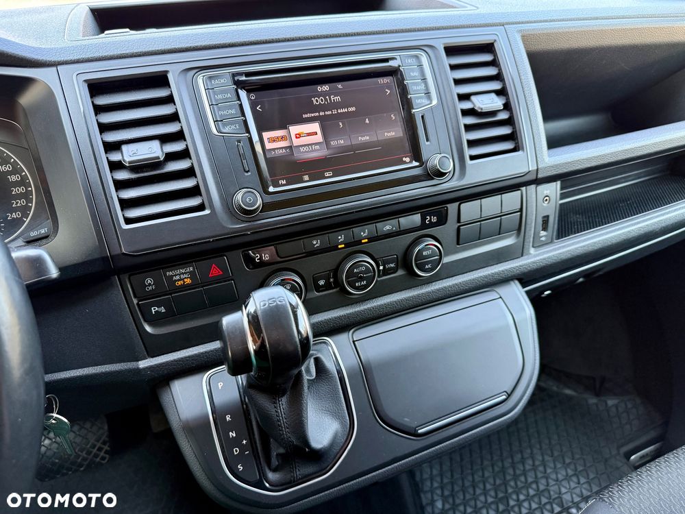 Volkswagen Multivan 2.0 TDI L1 Comfortline DSG - 23