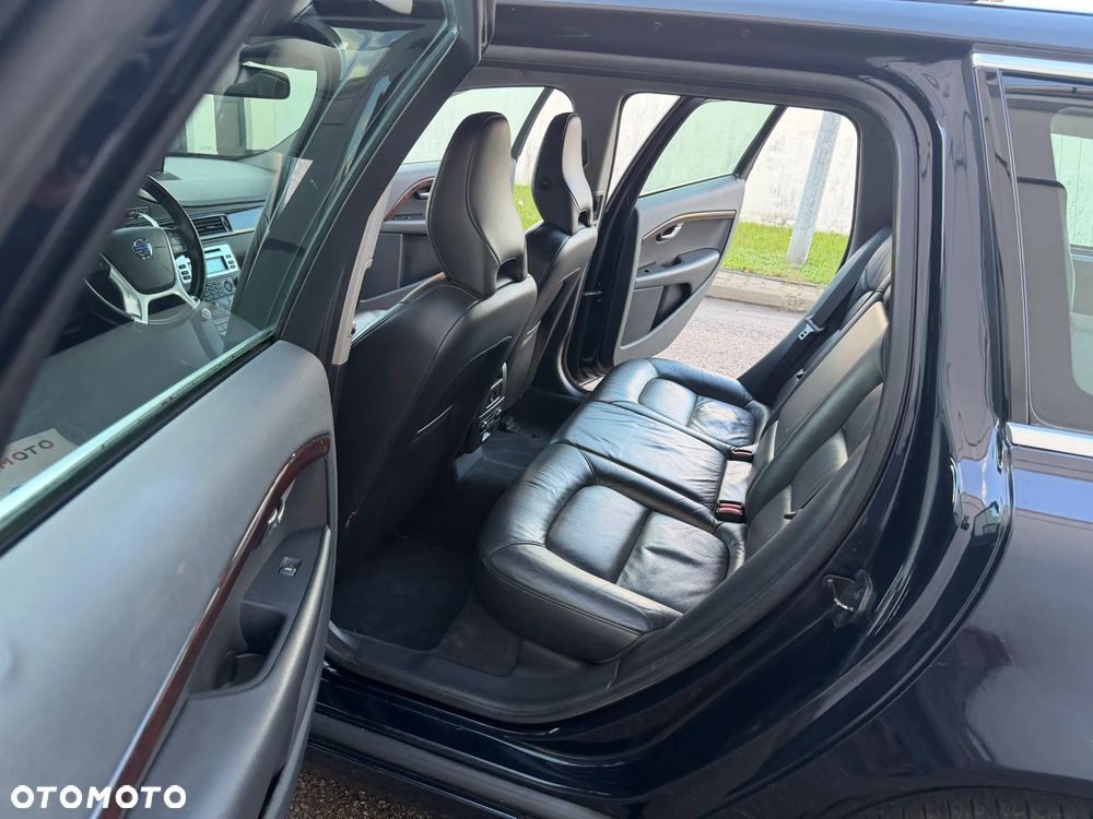 Volvo V70 2.0D Momentum - 25