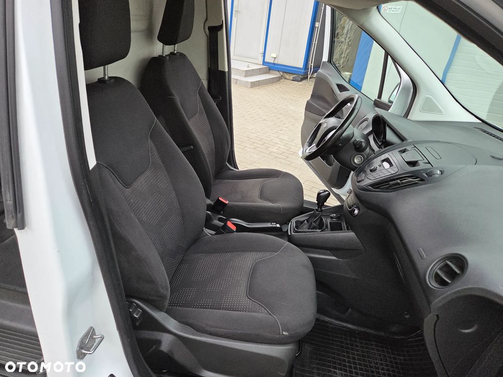 Ford Transit Courier Trend - 19