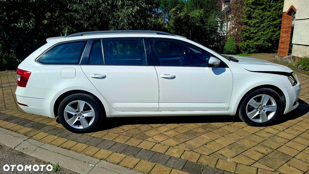 Skoda Octavia 1.6 TDI SCR Ambition - 10