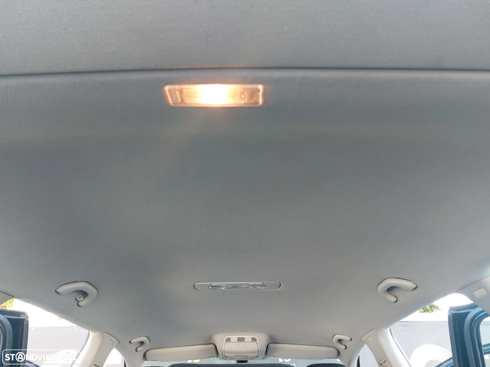 VW Golf Variant 1.6 TDi Confortline - 24