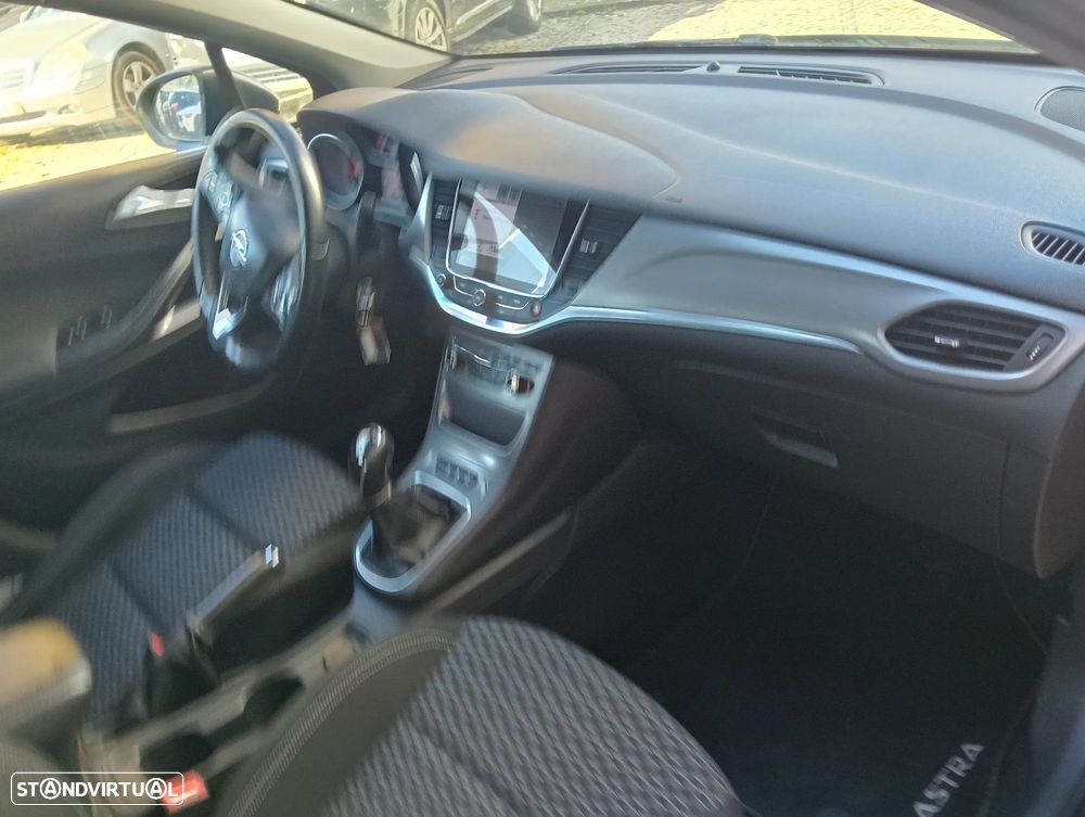 Opel Astra 1.6 CDTI Cosmo S/S J18 - 22