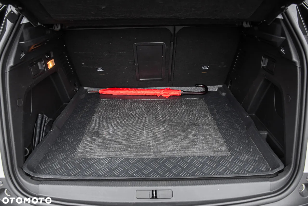 Peugeot 3008 BlueHDi 130 Stop & Start EAT8 Allure - 27