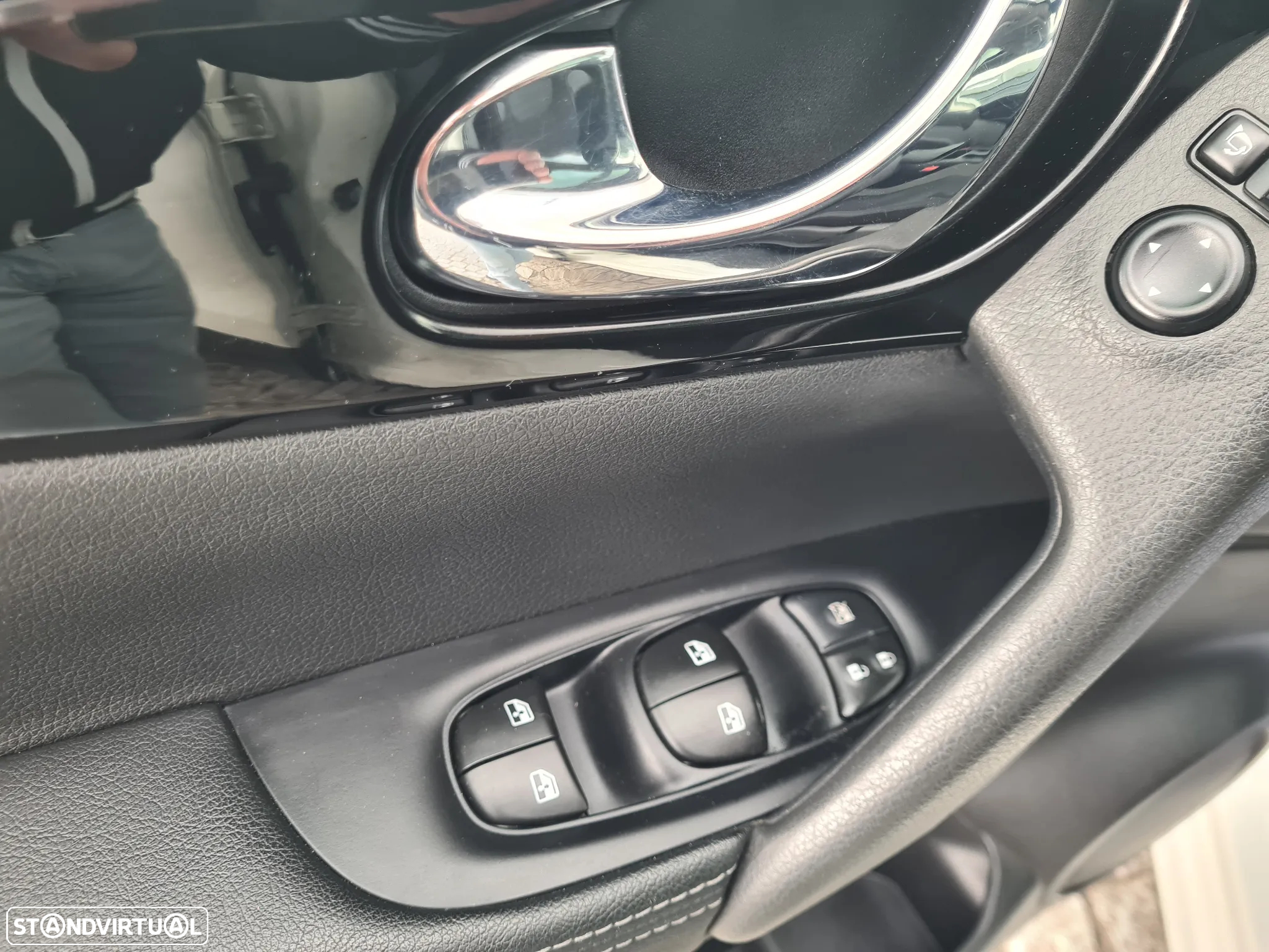 Nissan Qashqai 1.7 dCi N-Connecta - 16