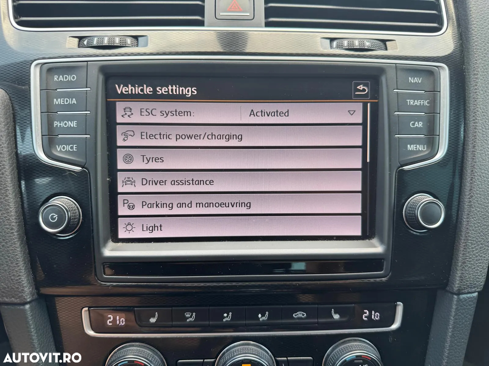 Volkswagen Golf 1.5 eHybrid OPF DSG GTE - 29