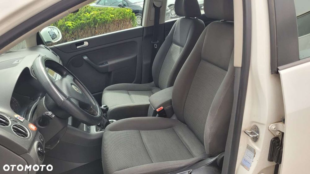Volkswagen Golf Plus - 23
