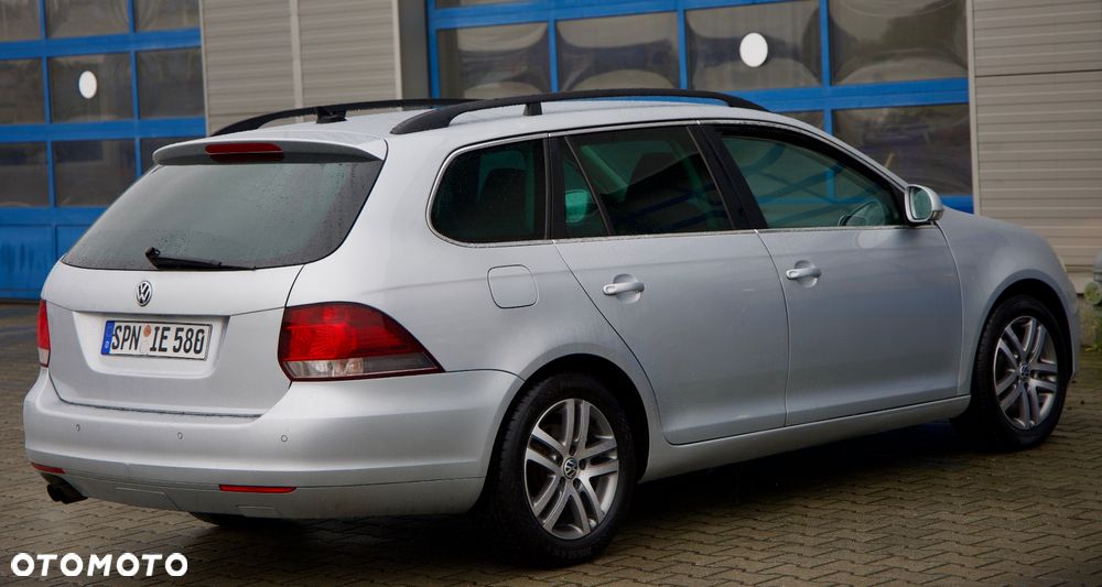 Volkswagen Golf 2.0 TDI DPF Comfortline - 15