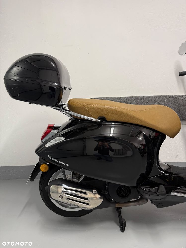 Vespa Primavera - 3