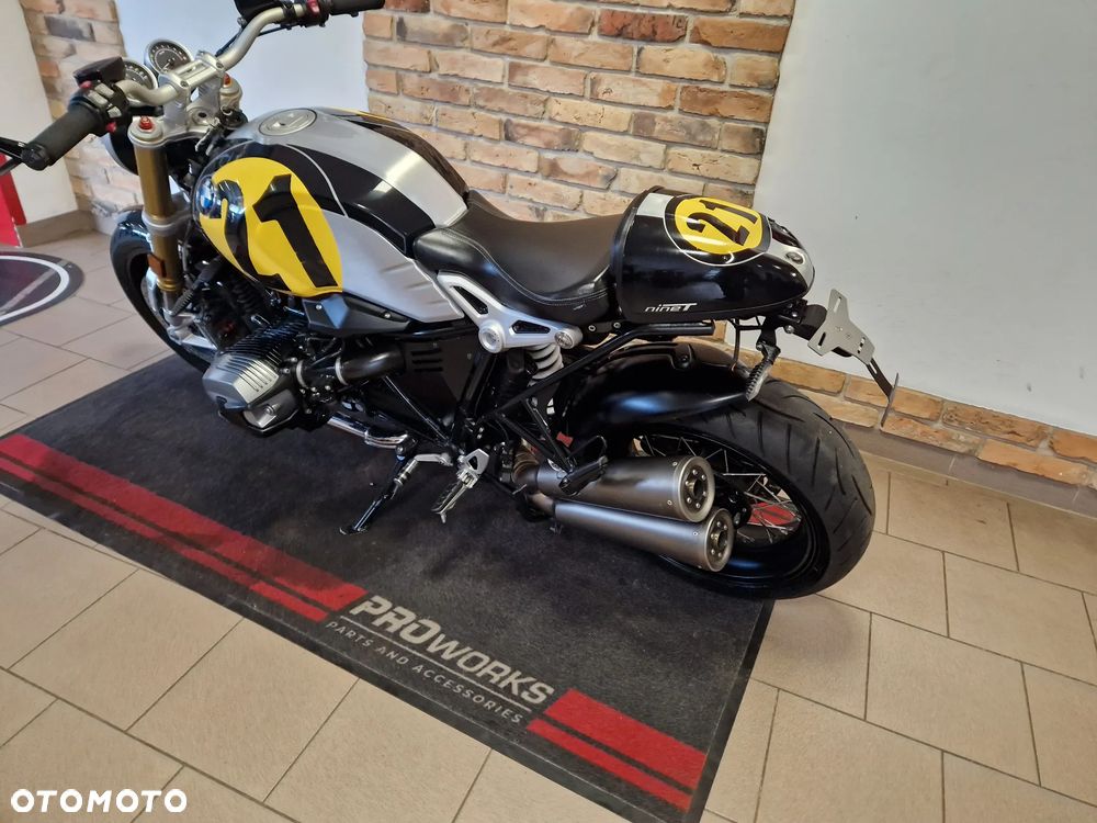 BMW R - 7