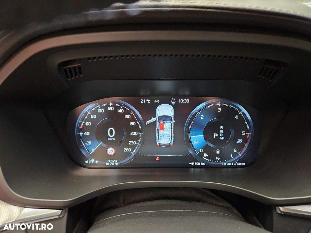 Volvo XC 60 B4 MHEV AT8 AWD Inscription - 13