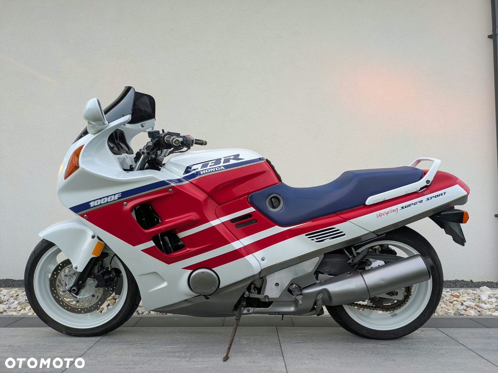 Honda CBR - 9