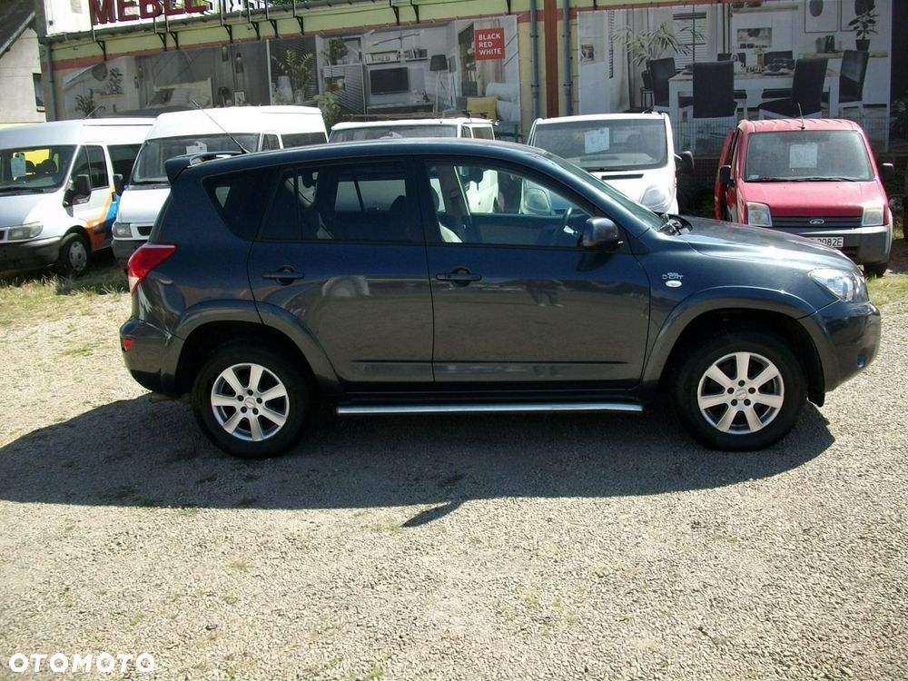 Toyota RAV4 - 7