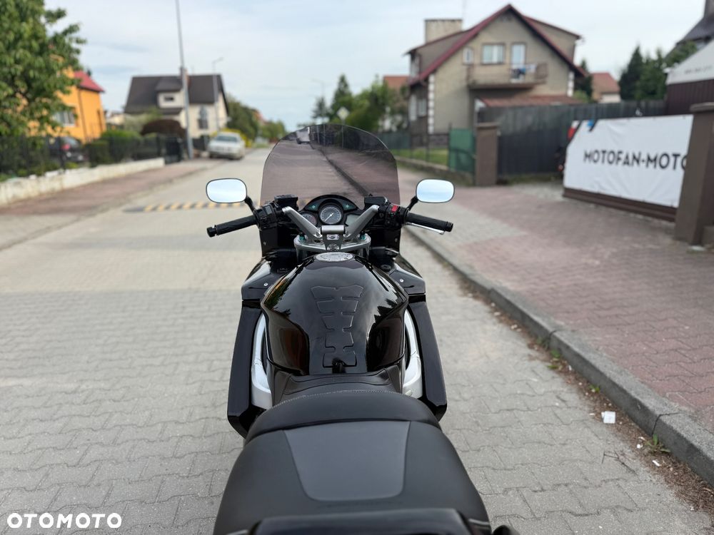 Yamaha FJR - 16
