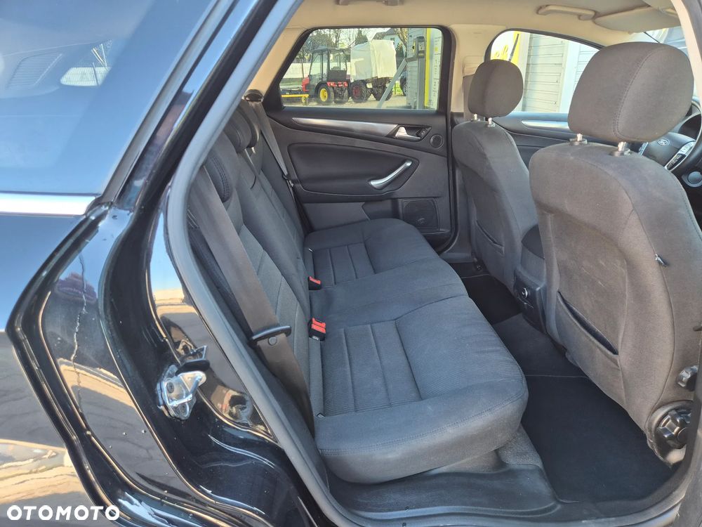 Ford Mondeo 2.0 TDCi Titanium - 22
