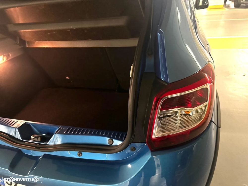 Dacia Sandero 1.5 dCi Stepway - 9